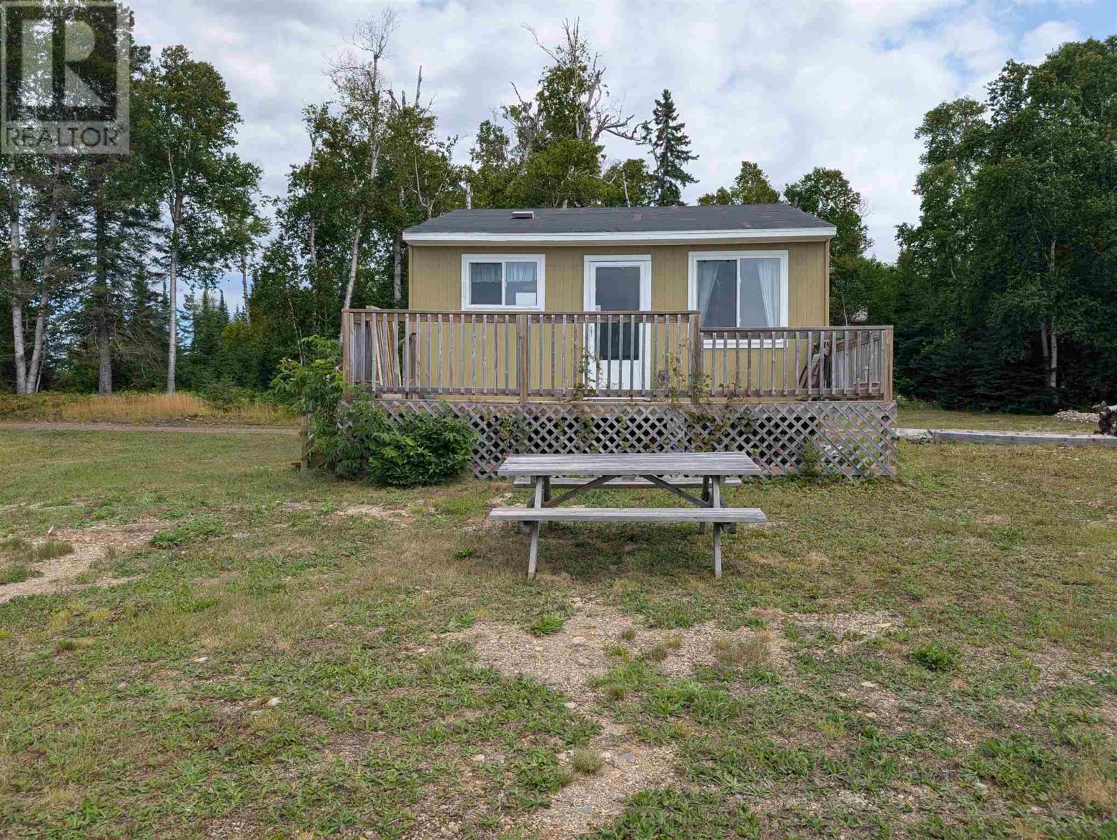 524 Highway 101, Wawa, Ontario  P0S 1K0 - Photo 9 - SM262215