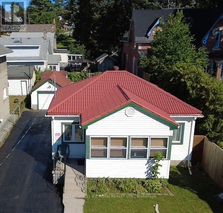 124 Mary Street, Orillia, Ontario  L3V 3E2 - Photo 1 - S13591868
