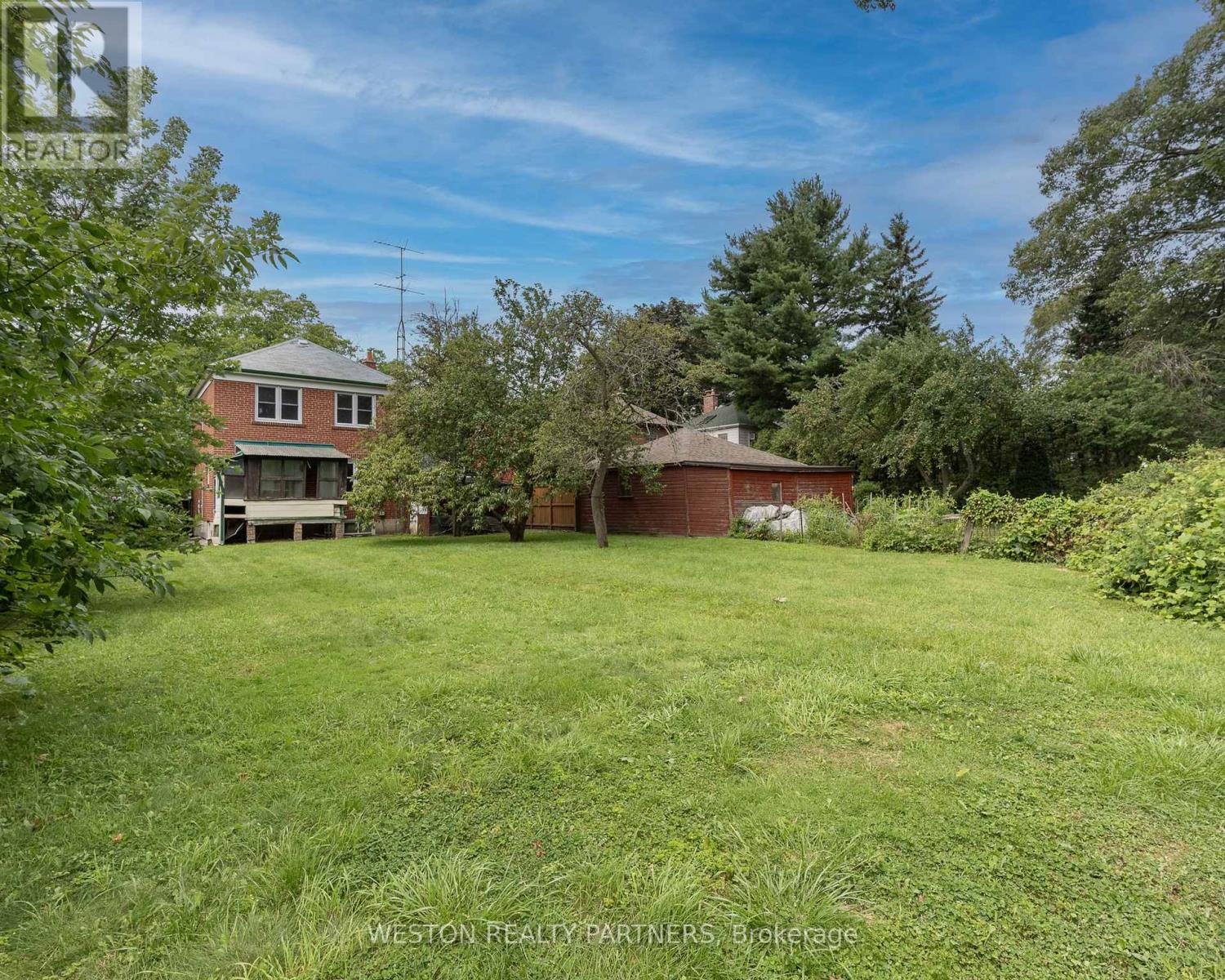 11 Thirty-Sixth Street, Toronto, Ontario M8W 3K8 - Photo 6 - W13686588