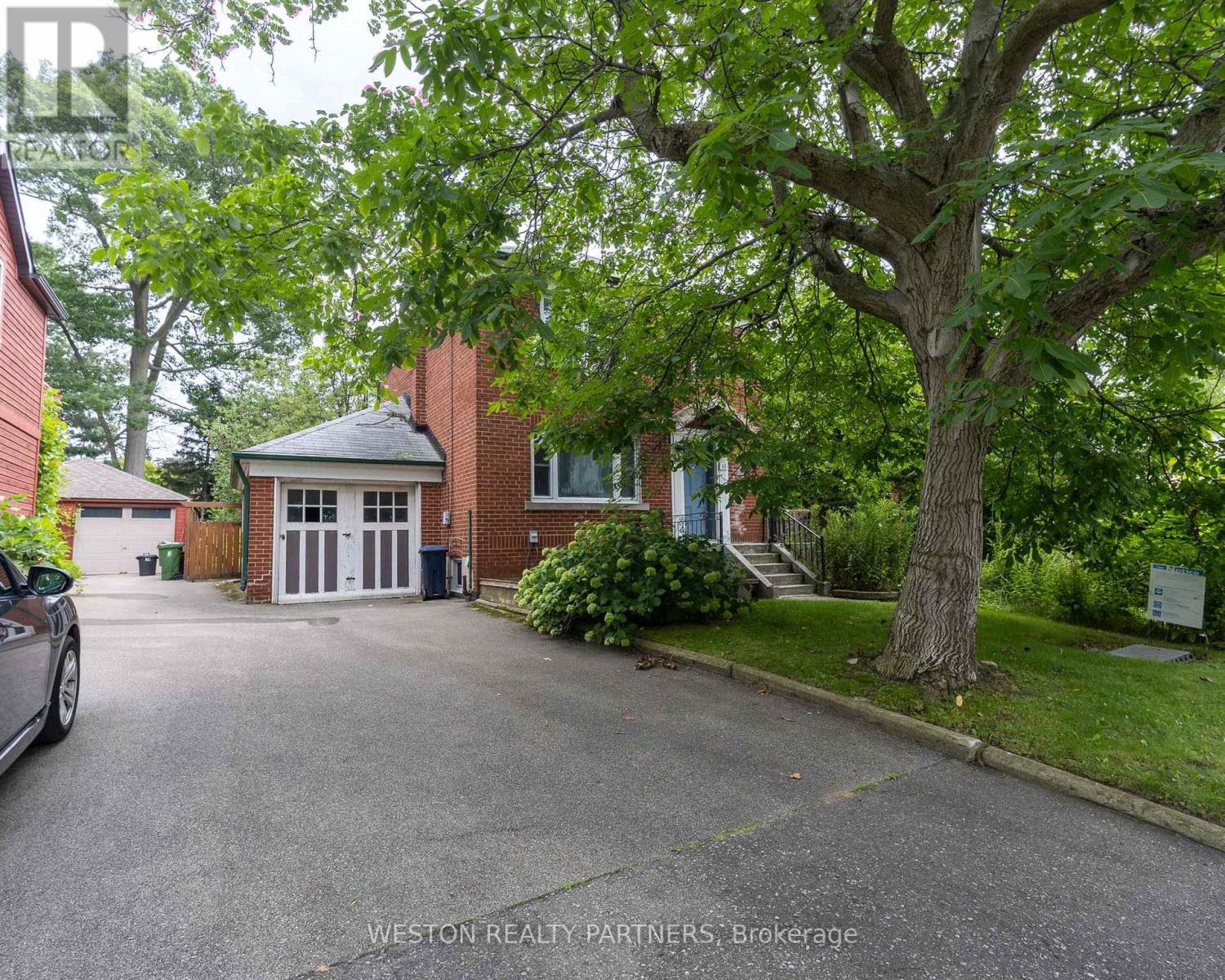 11 Thirty-Sixth Street, Toronto, Ontario M8W 3K8 - Photo 1 - W13686588