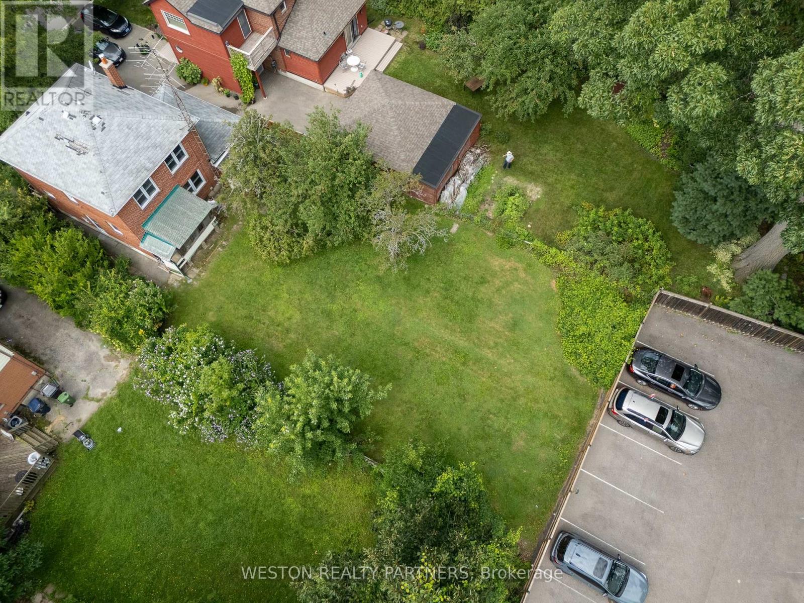 11 Thirty-Sixth Street, Toronto, Ontario M8W 3K8 - Photo 9 - W13686588