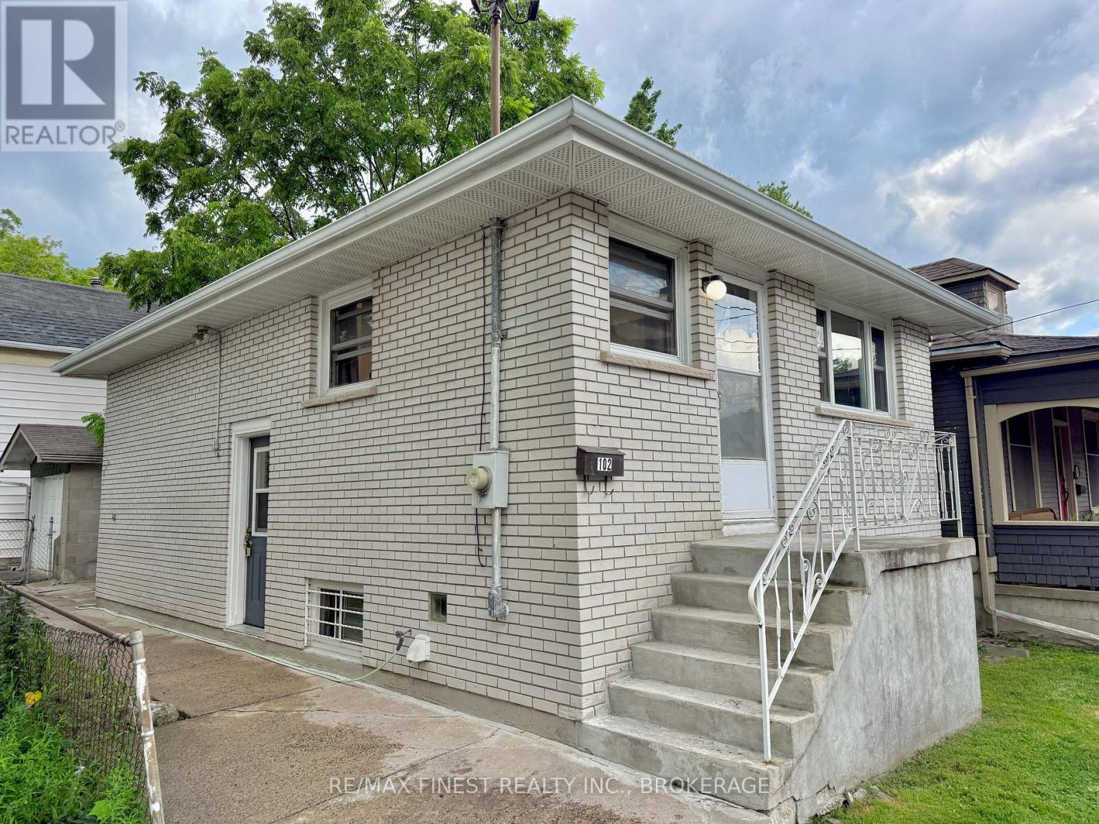 102 Chatham Street, Kingston, Ontario  K7K 4H3 - Photo 1 - X13686946
