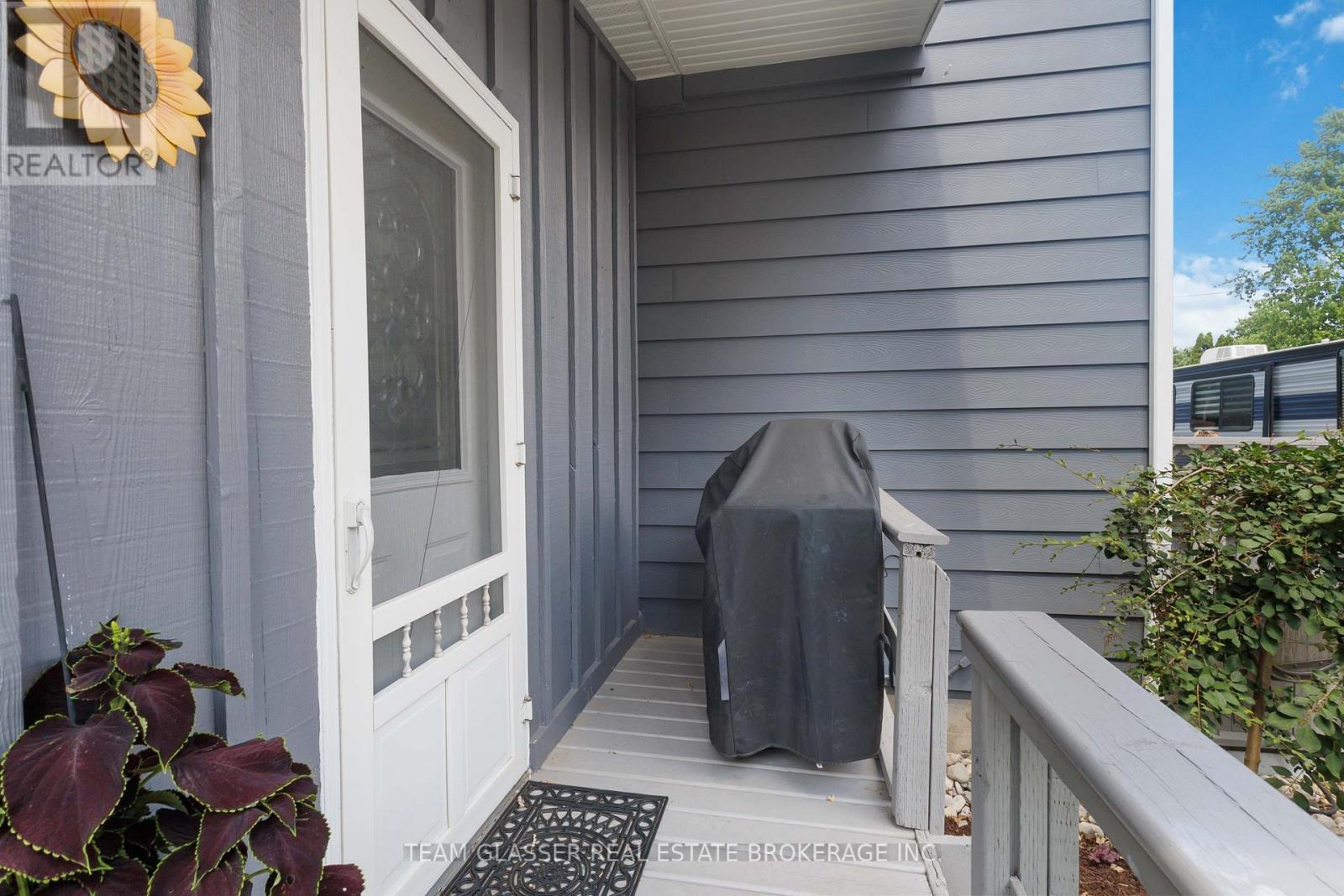27 Dengate Crescent, London East, Ontario  N5V 1V7 - Photo 8 - X13686738