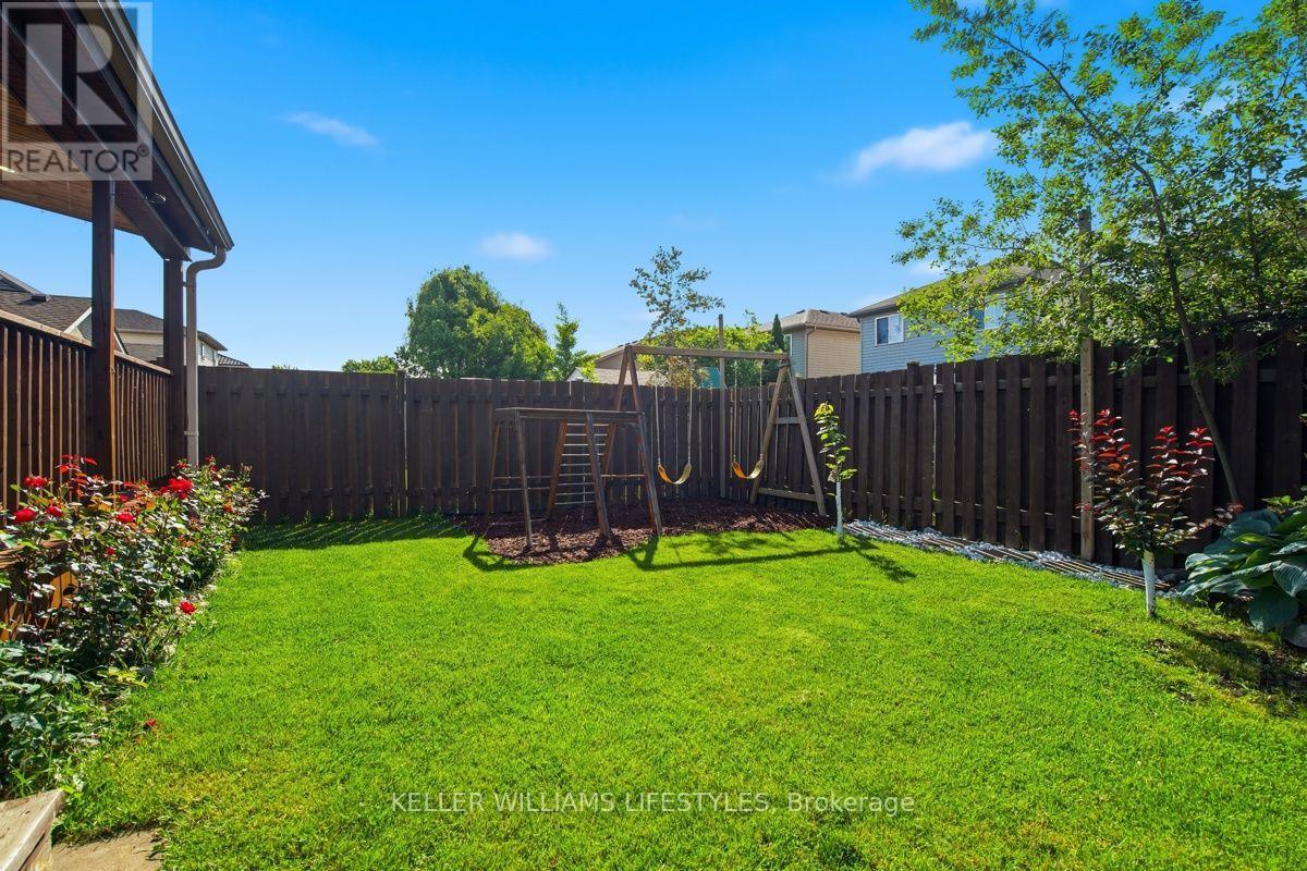 1135 Kimball Crescent, London North, Ontario  N6G 0A8 - Photo 37 - X13686752