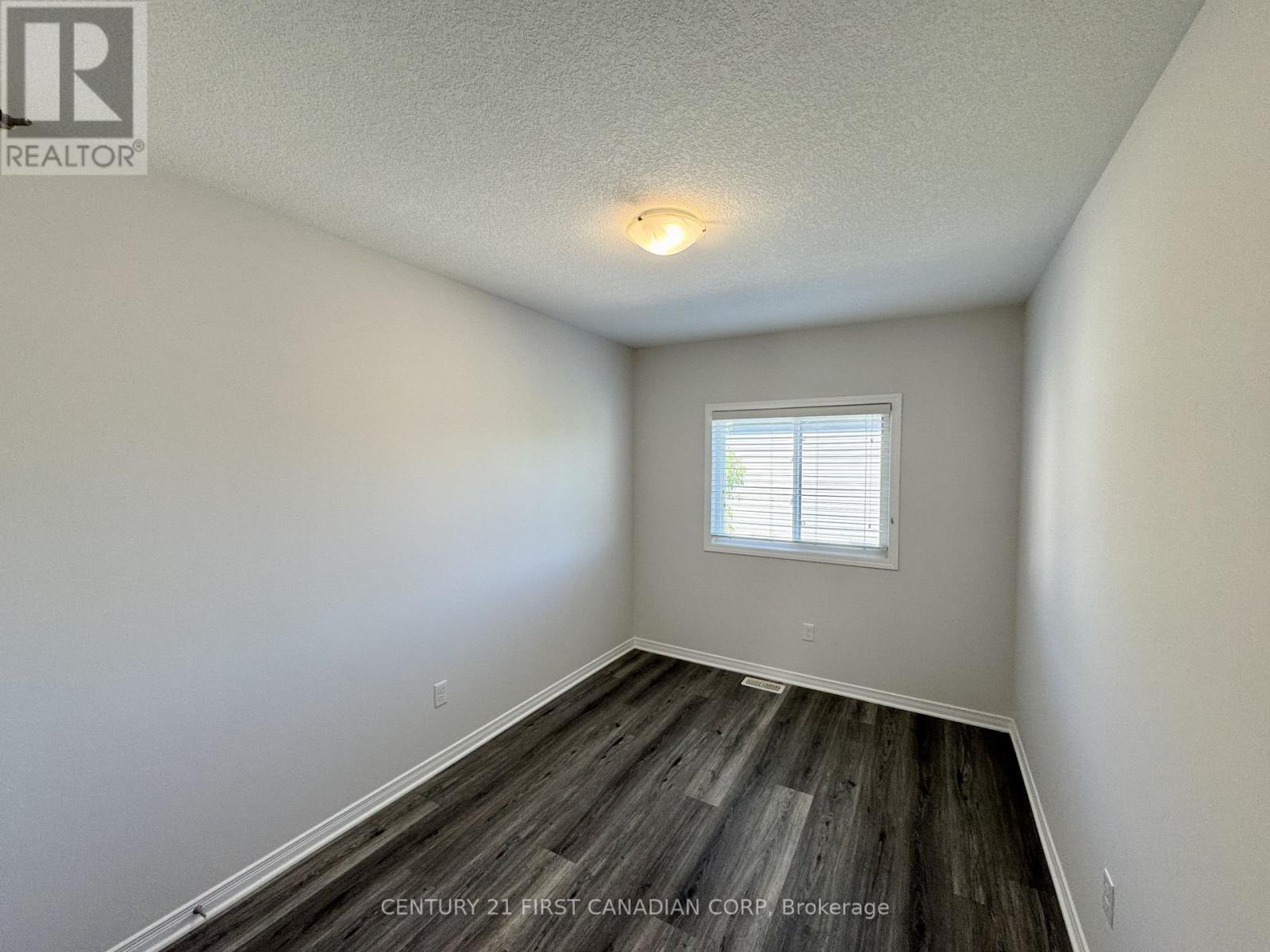 3186 Singleton Avenue, London South, Ontario  N6L 0B8 - Photo 19 - X13686938
