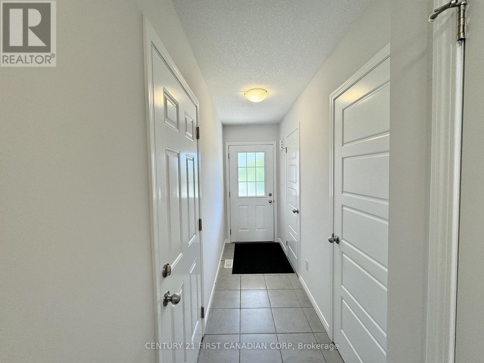 3186 Singleton Avenue, London South, Ontario  N6L 0B8 - Photo 3 - X13686938