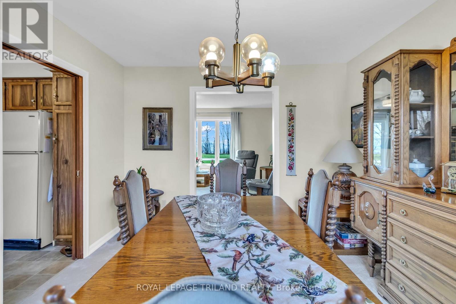 5257 Cliff Road, Lambton Shores, Ontario  N0N 1J7 - Photo 23 - X13687018