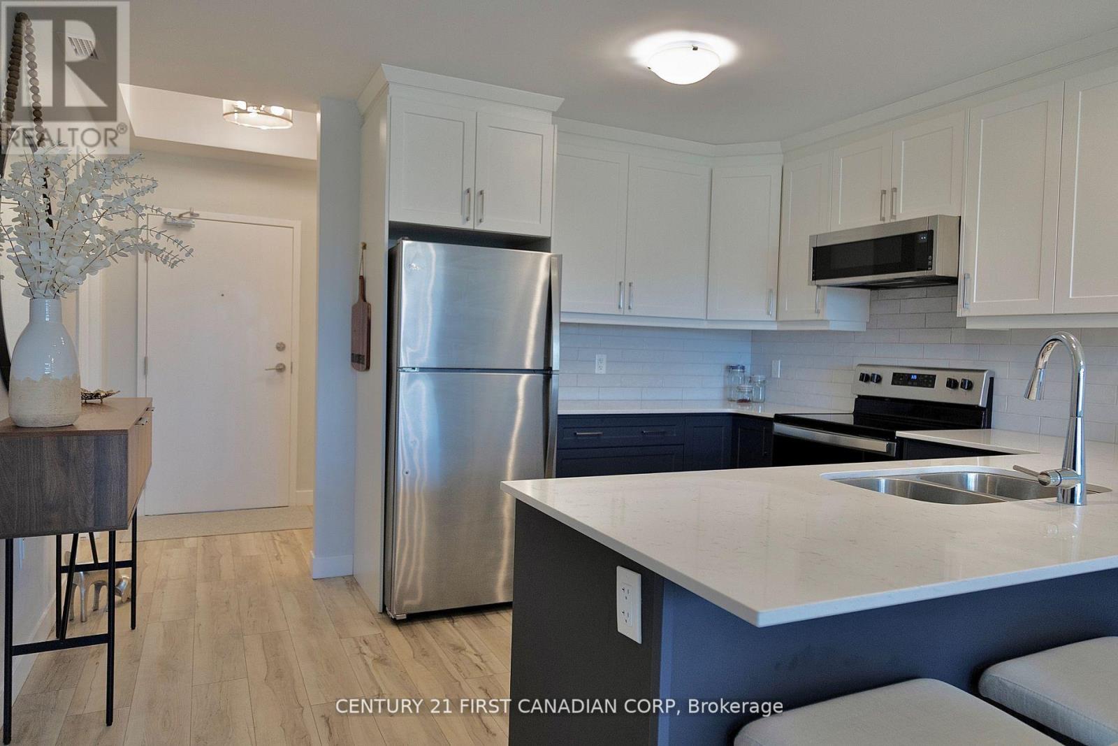 403 - 100 The Promenade, Central Elgin, Ontario  N5L 0B7 - Photo 5 - X13687040