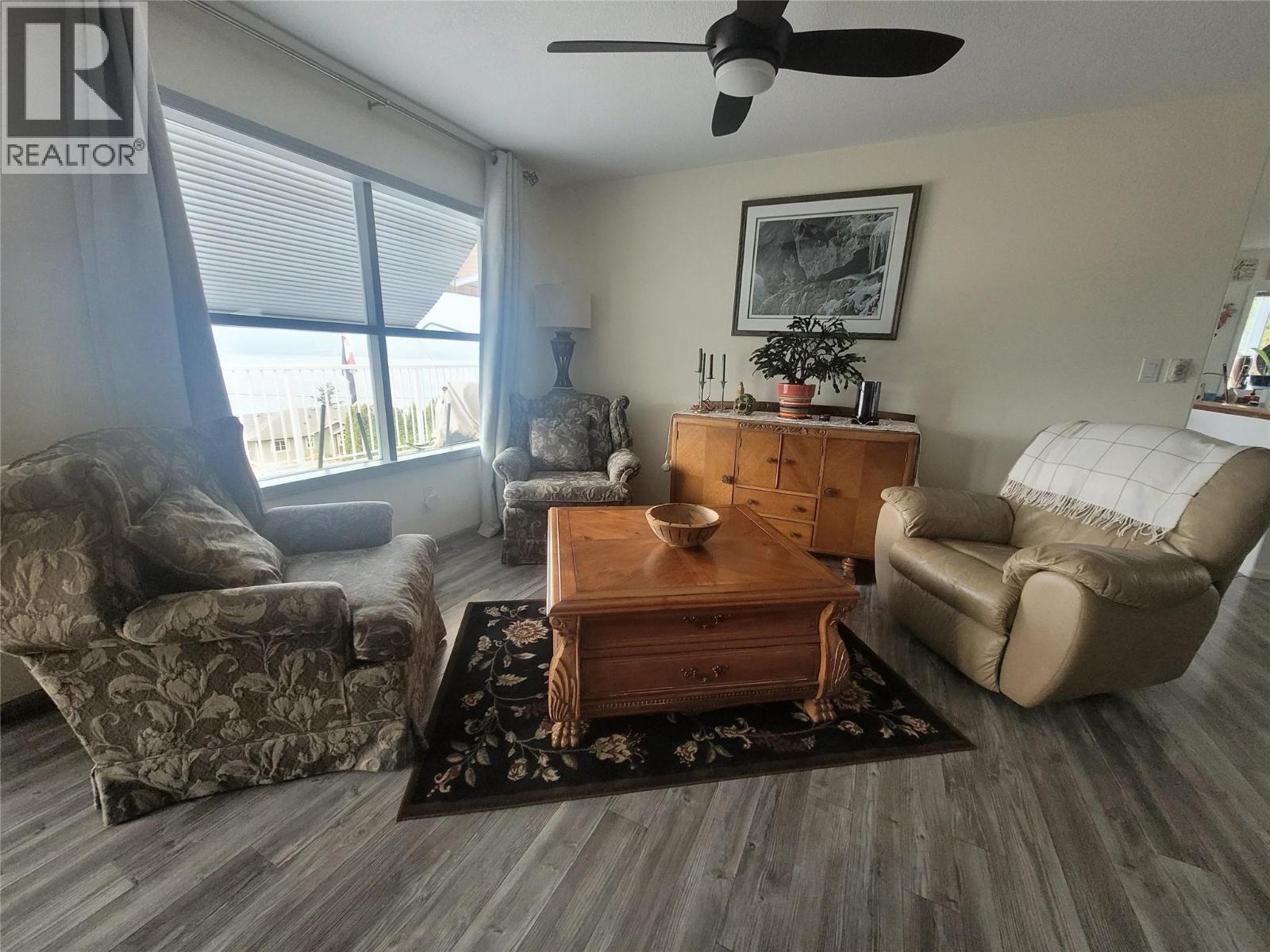 4410 Lakeshore Road NE, Salmon Arm, British Columbia  V1E 3N6 - Photo 6 - 10395106