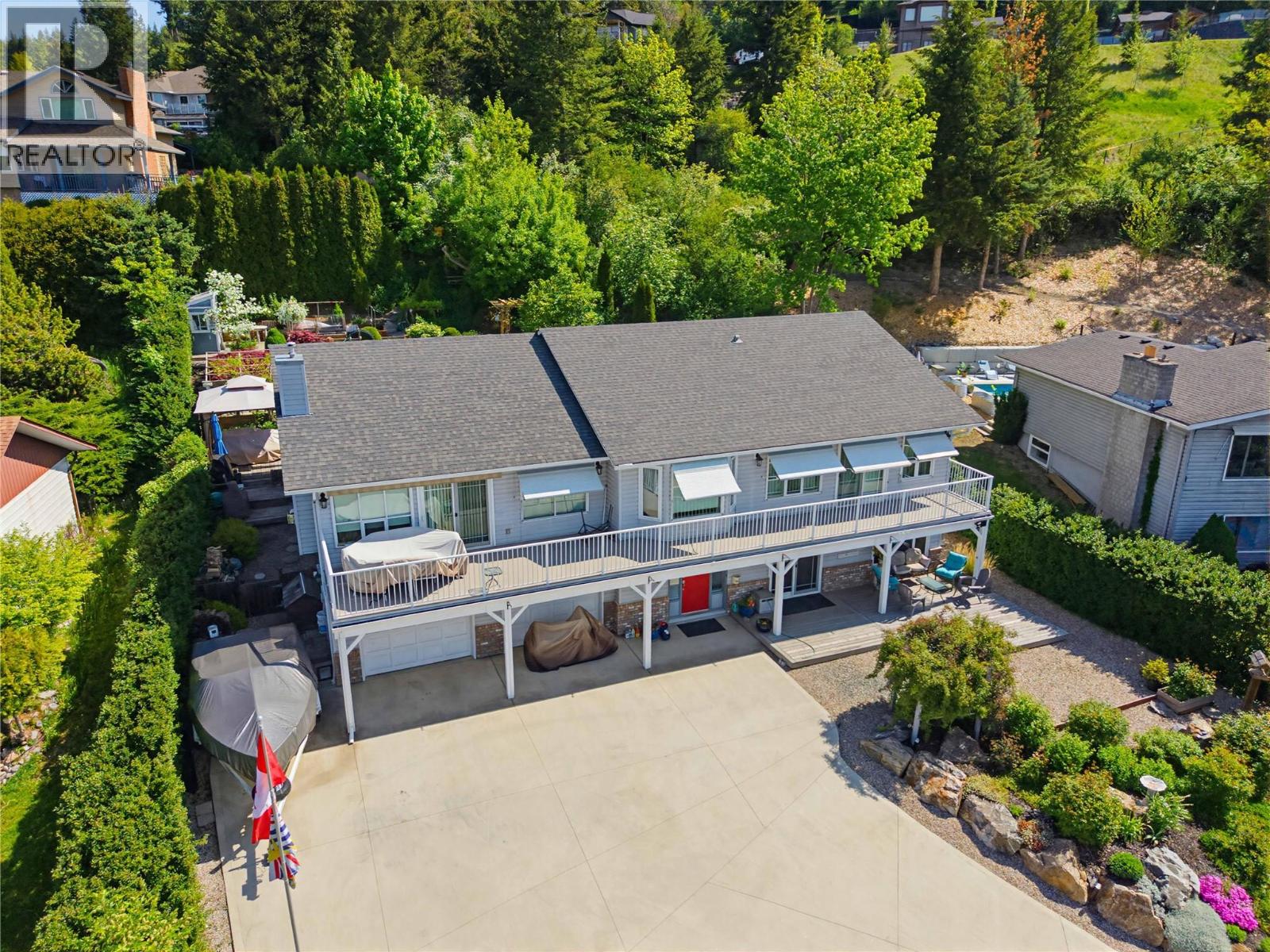 4410 Lakeshore Road NE, Salmon Arm, British Columbia