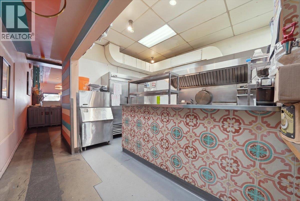 2610 Main Street, Vancouver, British Columbia  V0V 0V0 - Photo 20 - C8081308