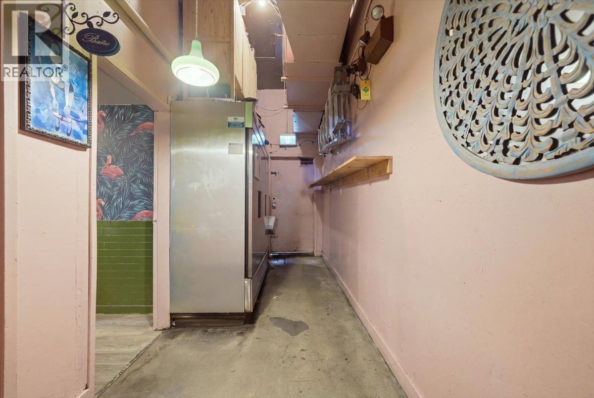 2610 Main Street, Vancouver, British Columbia  V0V 0V0 - Photo 25 - C8081308