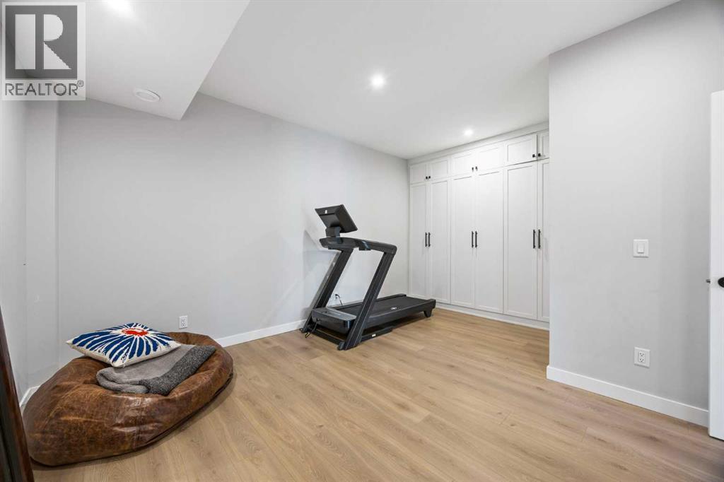 3044 85 Street SW, Calgary, Alberta  T3H 6C7 - Photo 30 - A2326067