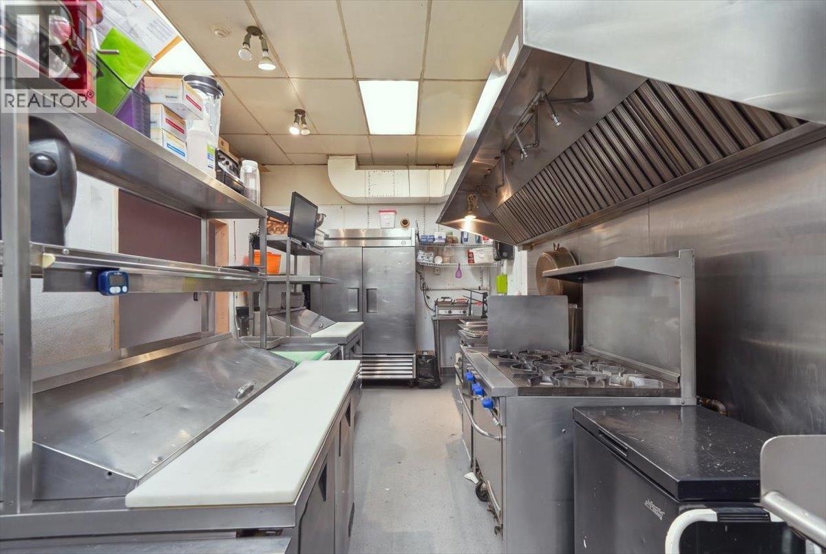 2610 Main Street, Vancouver, British Columbia  V0V 0V0 - Photo 22 - C8081308