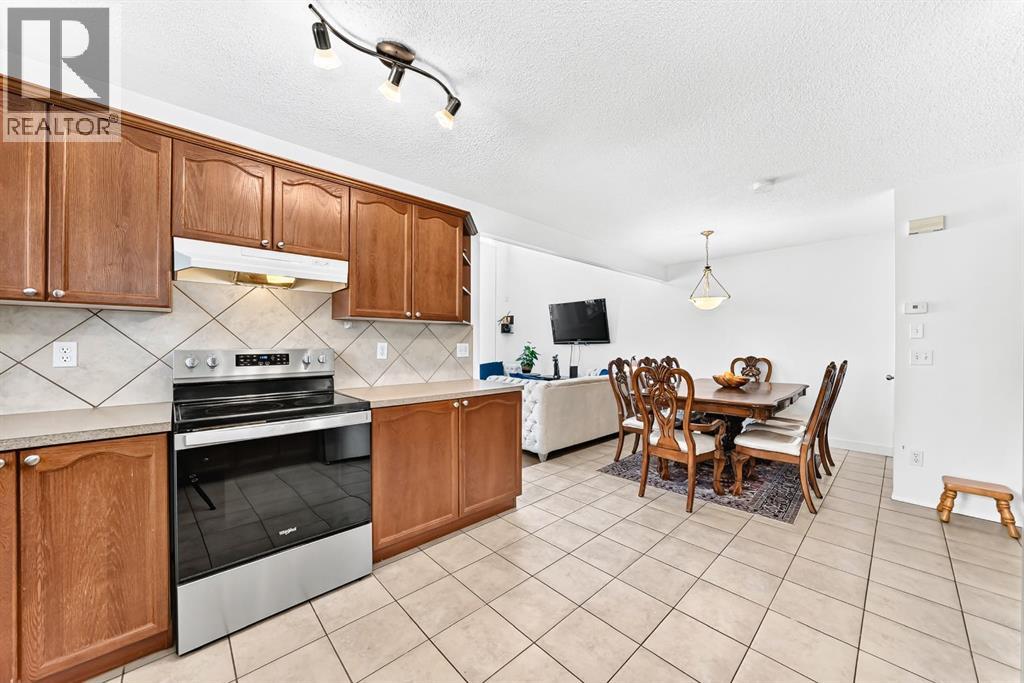 619 Country Village Cape NE, Calgary, Alberta  T3K 6E1 - Photo 10 - A2329632