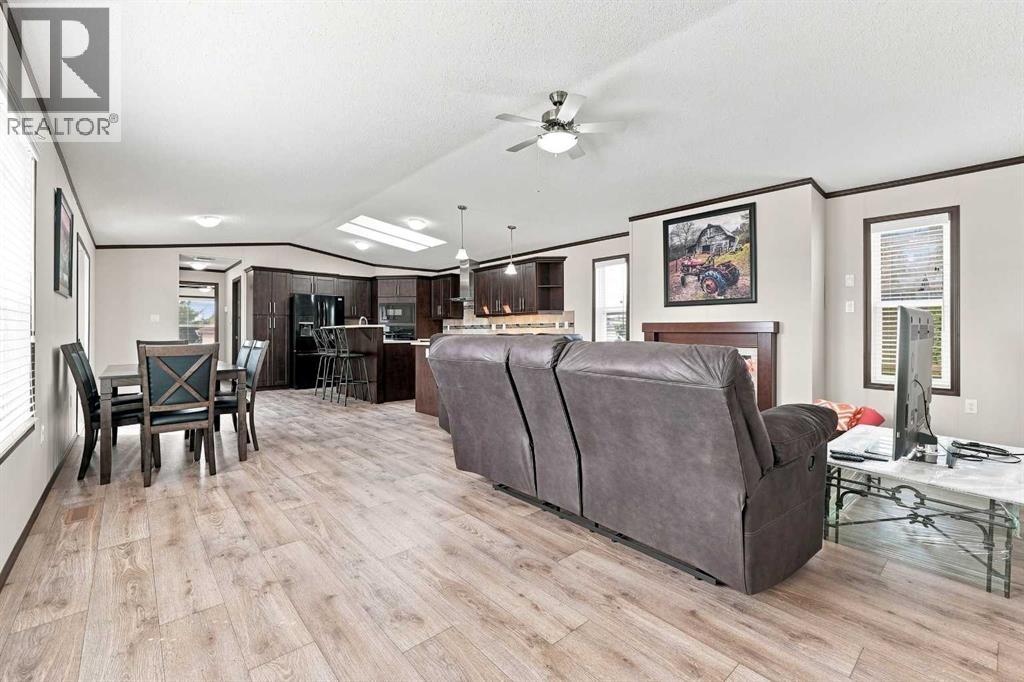 73, 15 Mackenzie Ranch Way, Lacombe, Alberta  T4L 0B4 - Photo 11 - A2334833