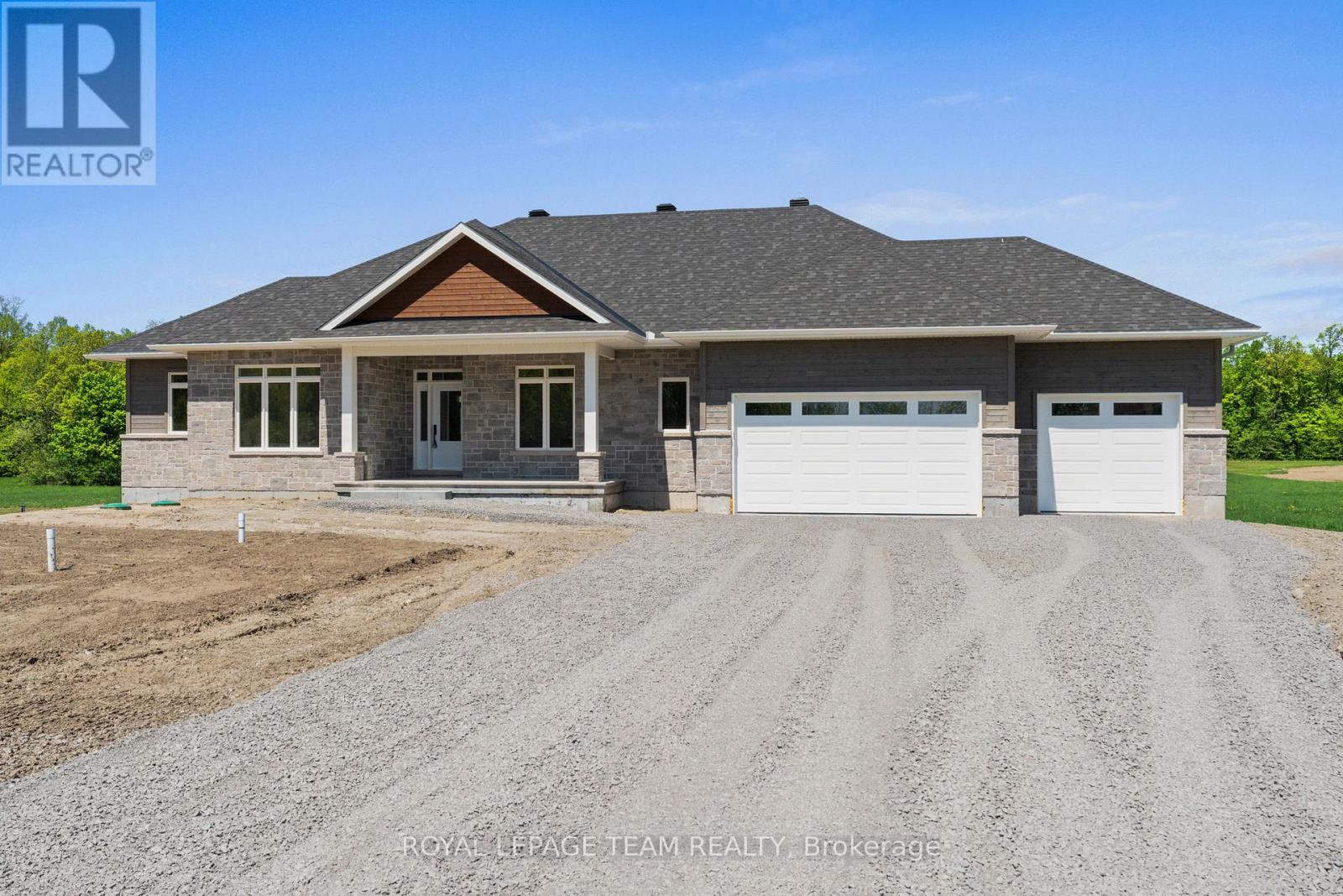 44 IRVIN WOERMKE STREET, McNab/Braeside, Ontario