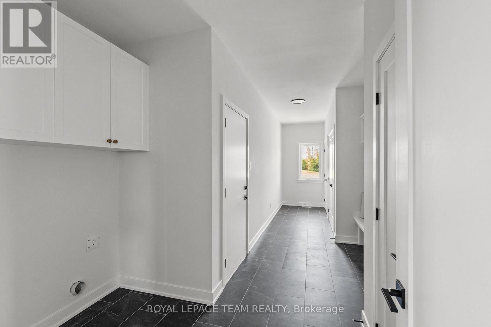 44 Irvin Woermke Street, Mcnab/braeside, Ontario  K0A 1G0 - Photo 36 - X13686804