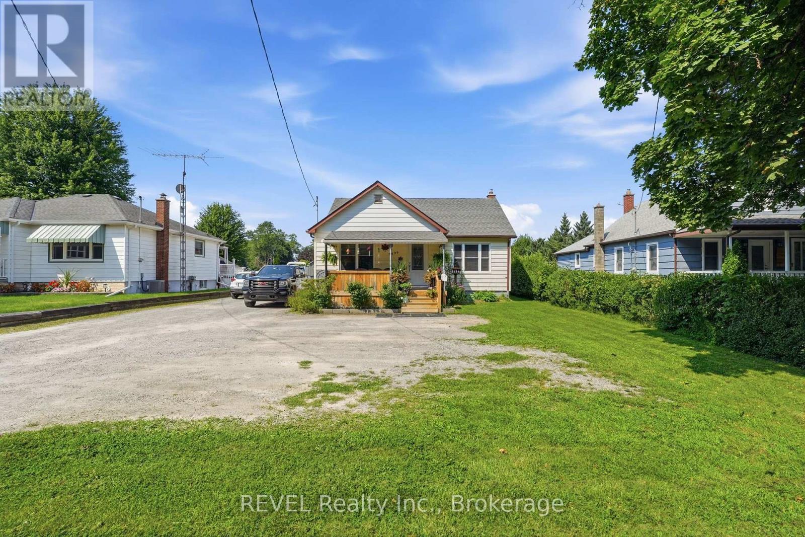 5699 Montrose Road, Niagara Falls, Ontario  L2H 1K9 - Photo 3 - X13686744