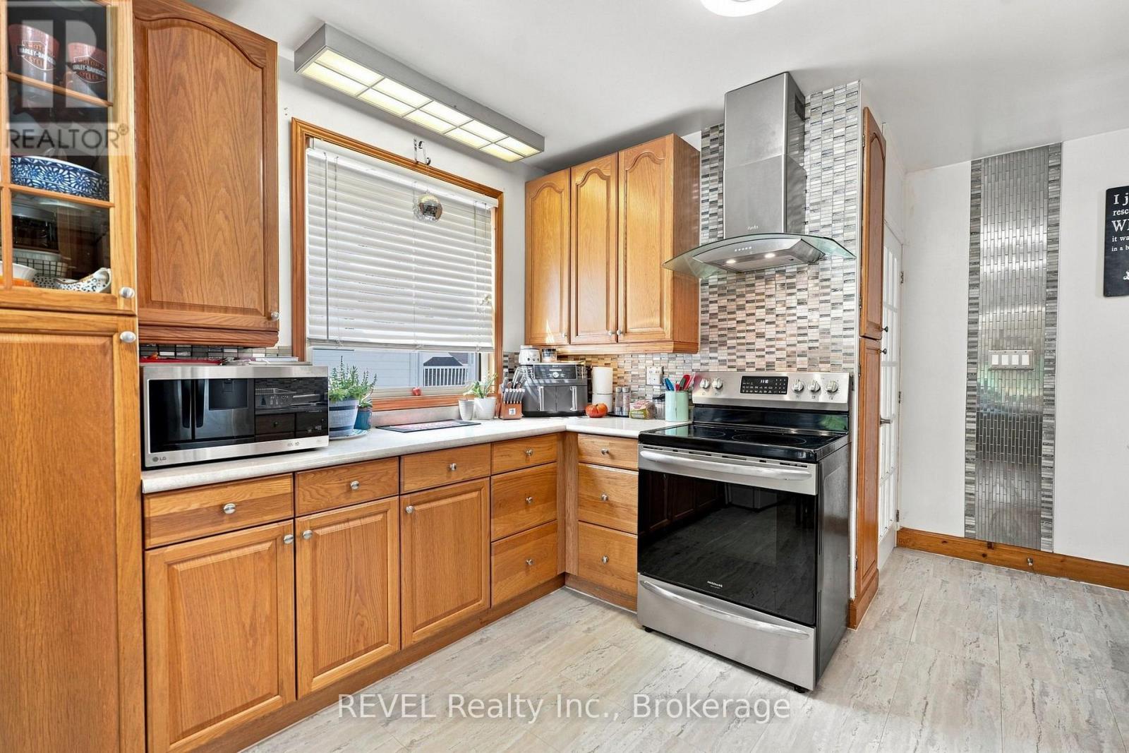 5699 Montrose Road, Niagara Falls, Ontario  L2H 1K9 - Photo 7 - X13686744