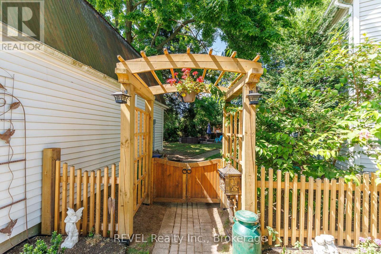 2791 Neptune Crescent, Niagara Falls, Ontario  L2J 3X4 - Photo 4 - X13686910