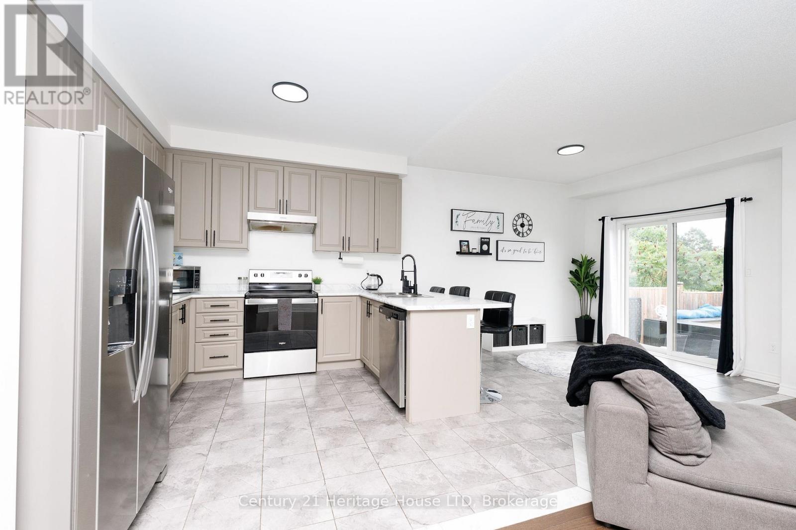 50 Palace Street, Thorold, Ontario  L2V 0J7 - Photo 9 - X13686930