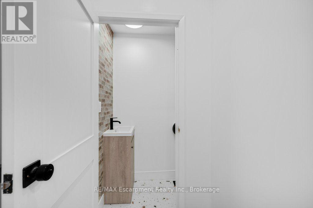 590 Barton Street E, Hamilton, Ontario  L8L 2Z5 - Photo 22 - X13686964
