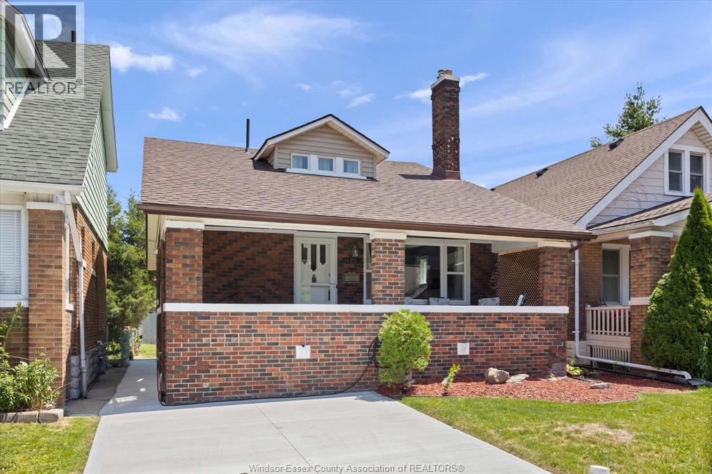 MLS# 26020039: 1422 Elsmere AVENUE, Windsor, Canada