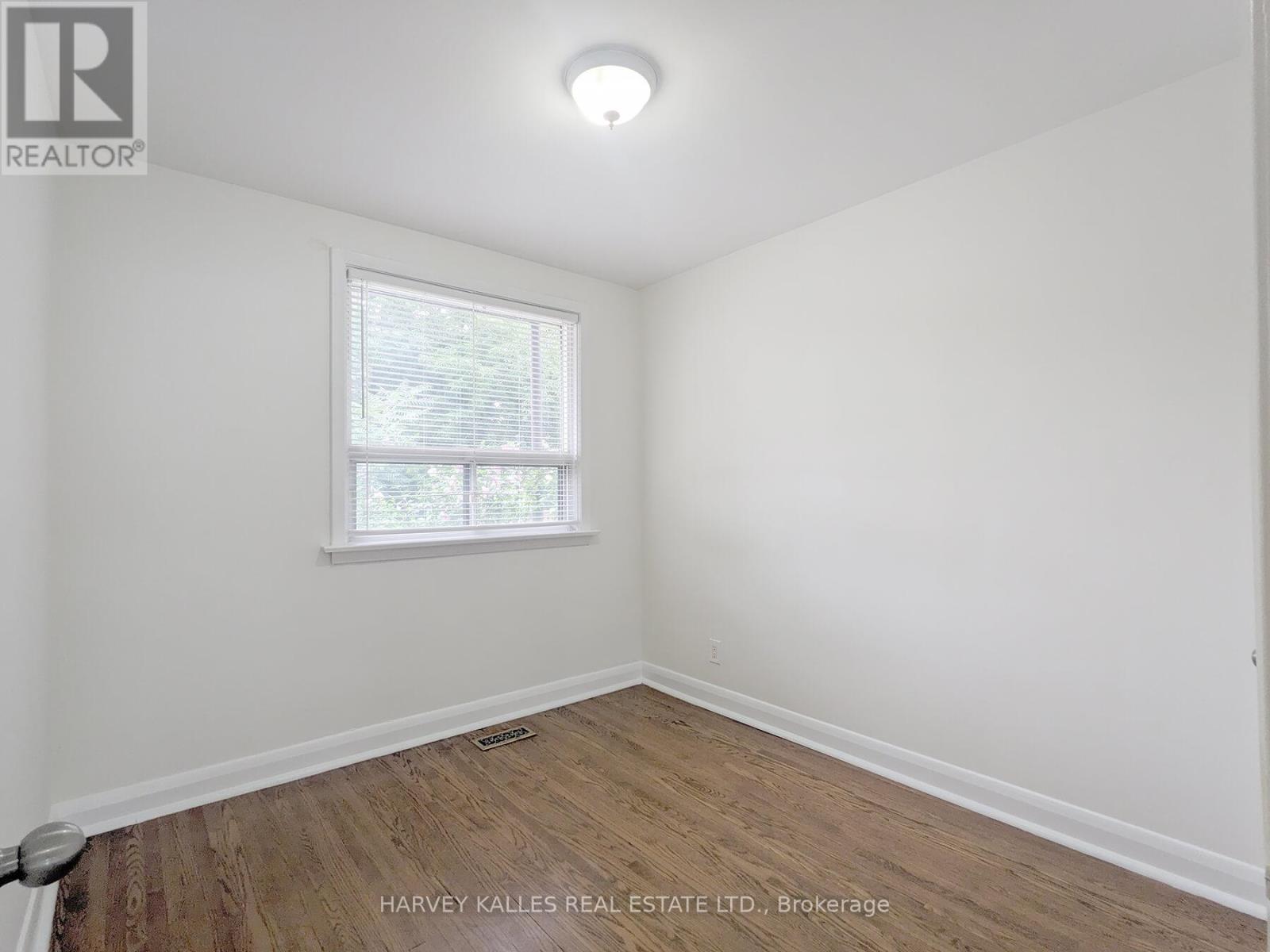 Main - 242 Robina Avenue, Toronto, Ontario  M6C 3Z1 - Photo 13 - C13686762