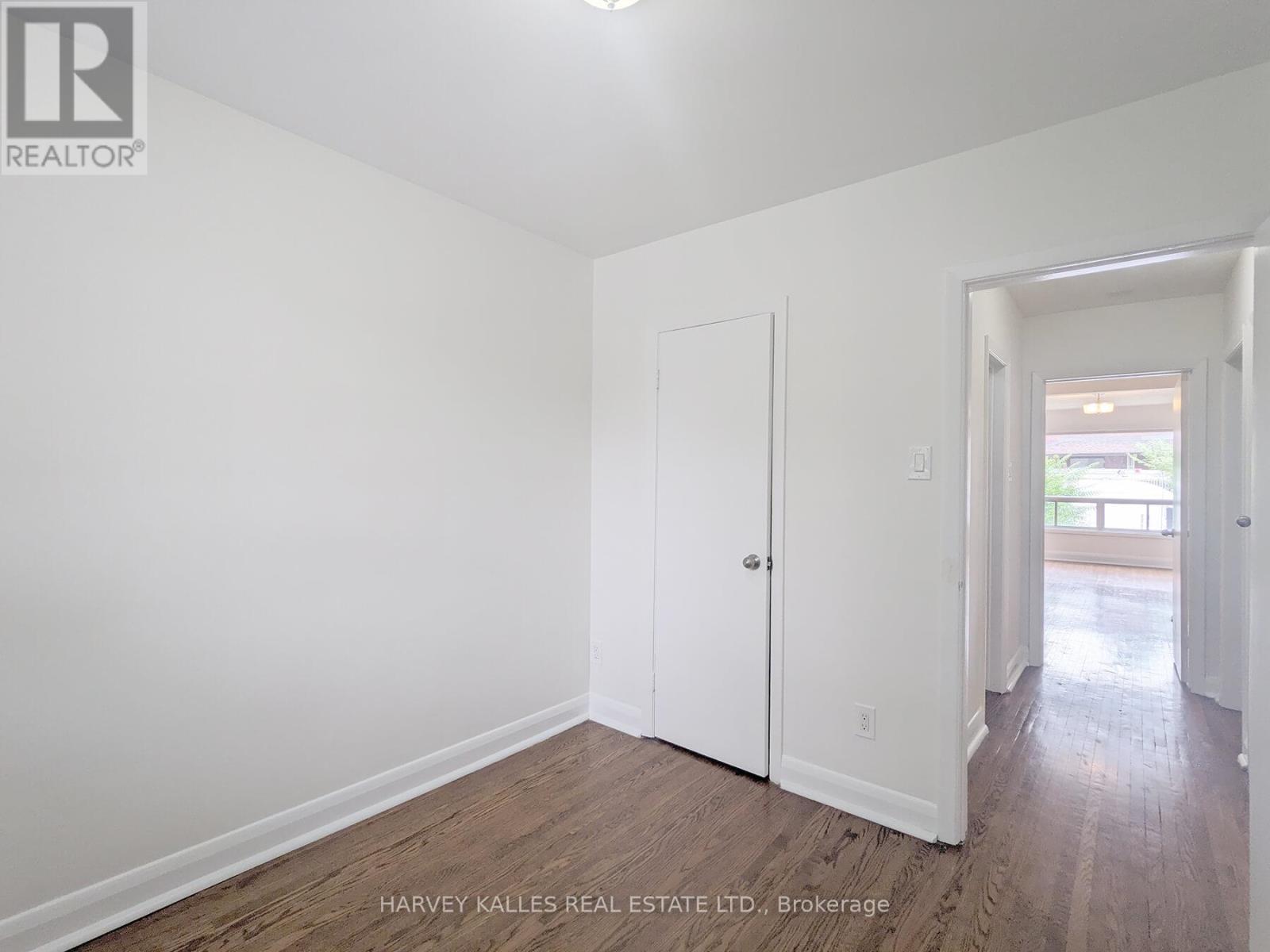 Main - 242 Robina Avenue, Toronto, Ontario  M6C 3Z1 - Photo 14 - C13686762