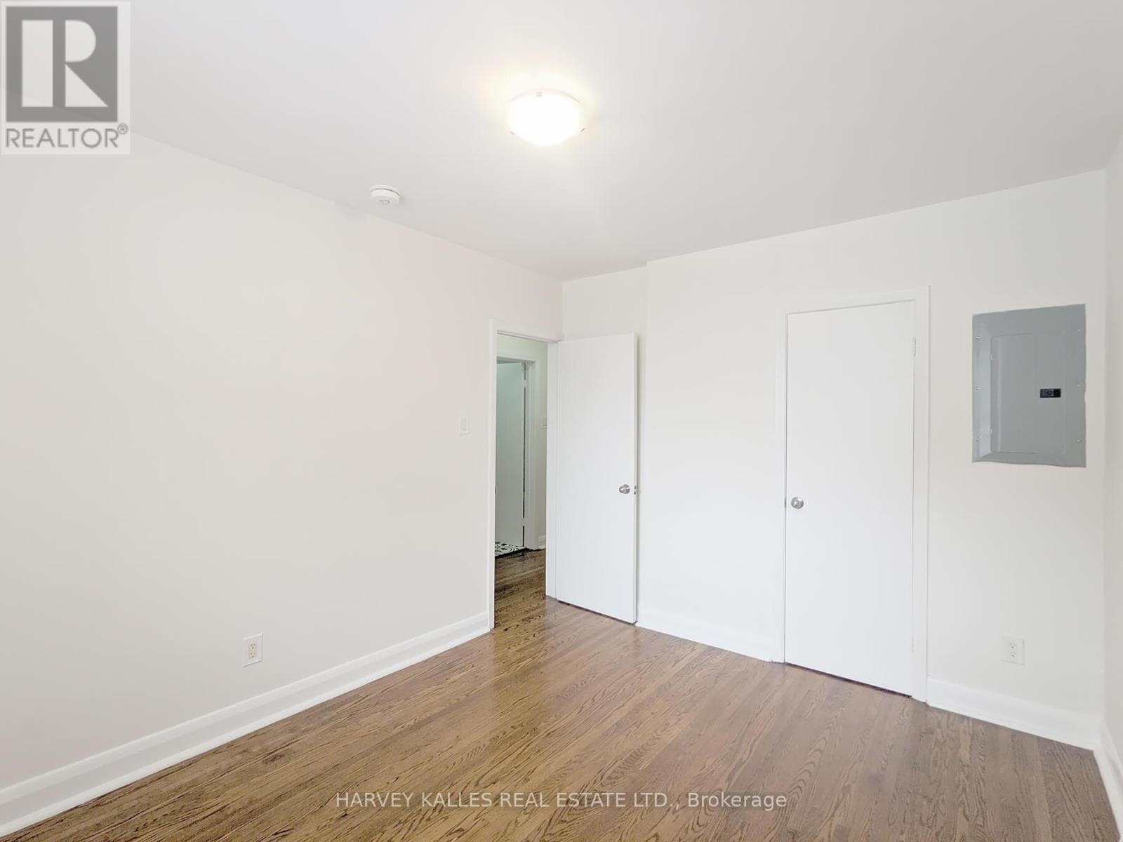 Main - 242 Robina Avenue, Toronto, Ontario  M6C 3Z1 - Photo 16 - C13686762