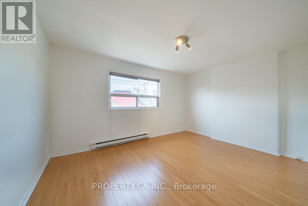 2-3 - 281 Augusta Avenue, Toronto, Ontario  M5T 2L7 - Photo 2 - C13686768