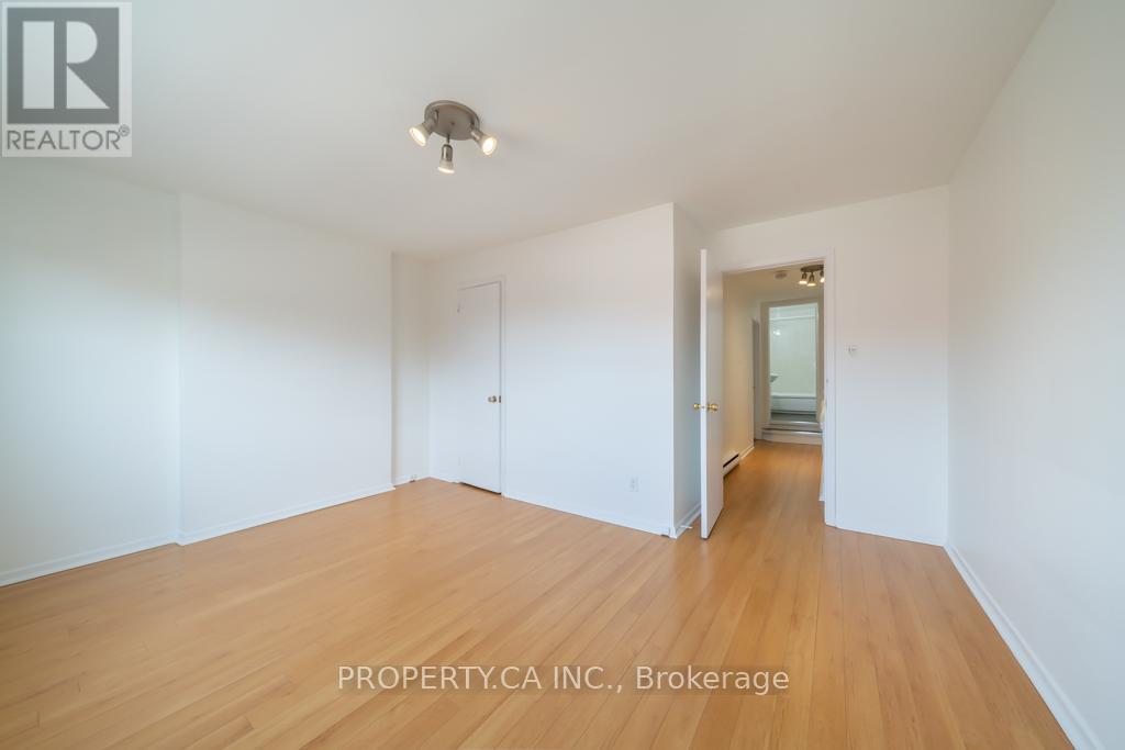 2-3 - 281 Augusta Avenue, Toronto, Ontario  M5T 2L7 - Photo 4 - C13686768