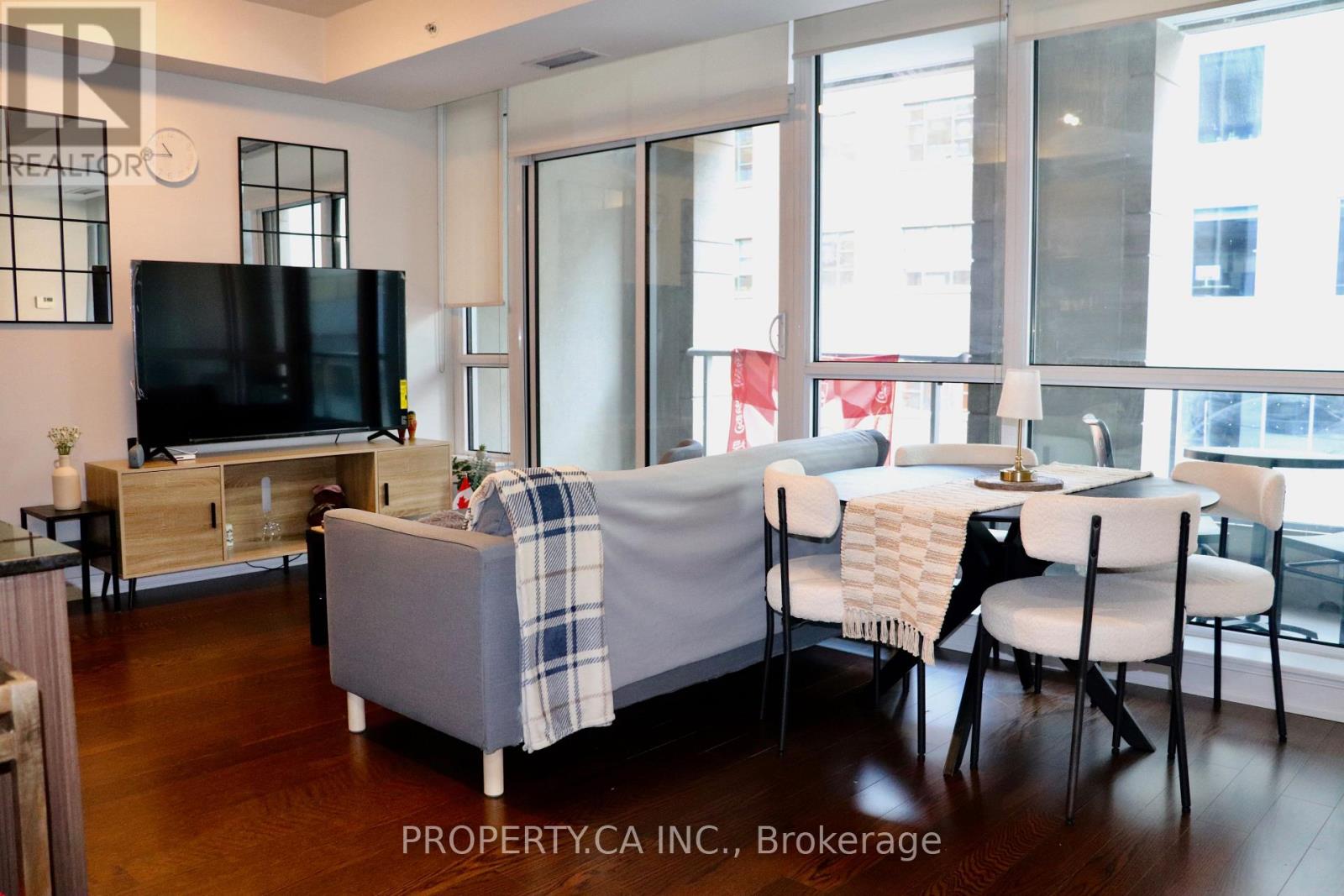 318 - 199 Richmond Street, Toronto, Ontario  M5V 0H4 - Photo 2 - C13686790