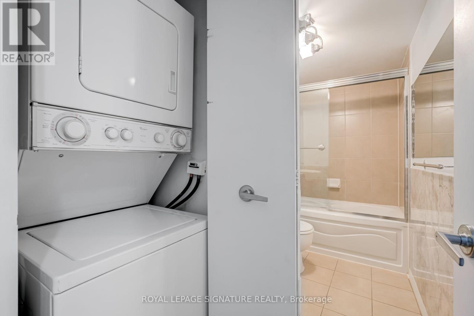 2101 - 381 Front Street W, Toronto, Ontario  M5V 3R8 - Photo 19 - C13686816