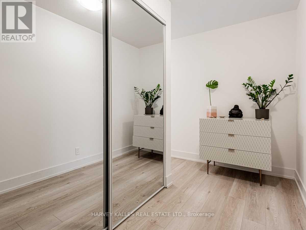 1602 - 11 Lillian Street, Toronto, Ontario  M4S 2H7 - Photo 4 - C13686828