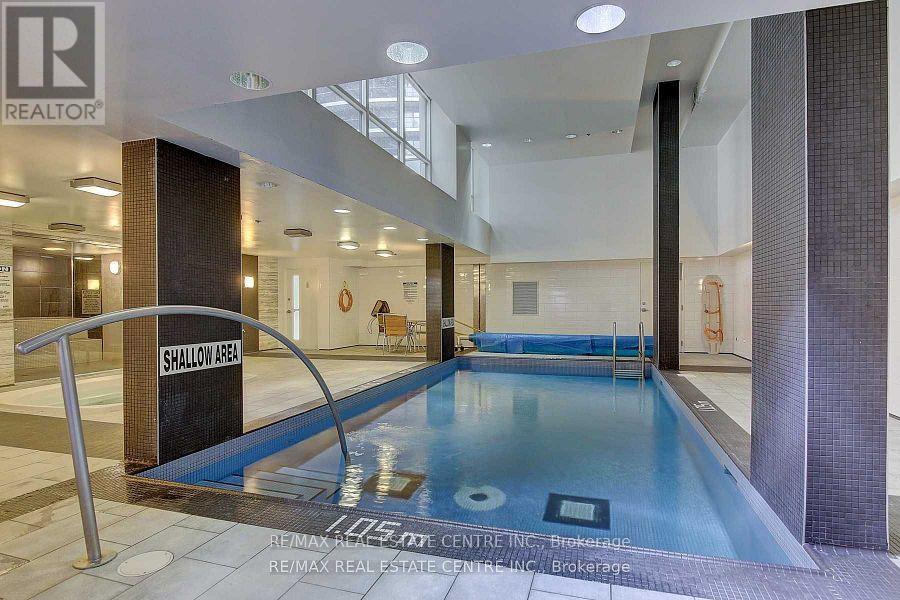 1611 - 25 Carlton Street, Toronto, Ontario  M5B 1L4 - Photo 15 - C13686872