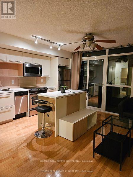 1611 - 25 Carlton Street, Toronto, Ontario  M5B 1L4 - Photo 7 - C13686872