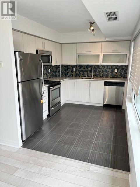 1602 - 275 Yorkland Road, Toronto, Ontario  M2J 0B4 - Photo 3 - C13687030