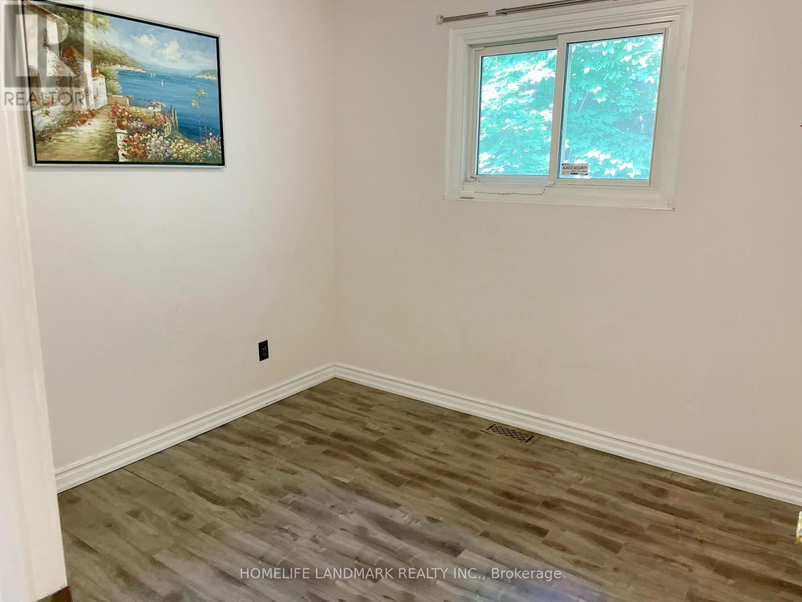 Main Floor - 47 Clancy Drive, Toronto, Ontario  M2J 2V7 - Photo 12 - C13687044