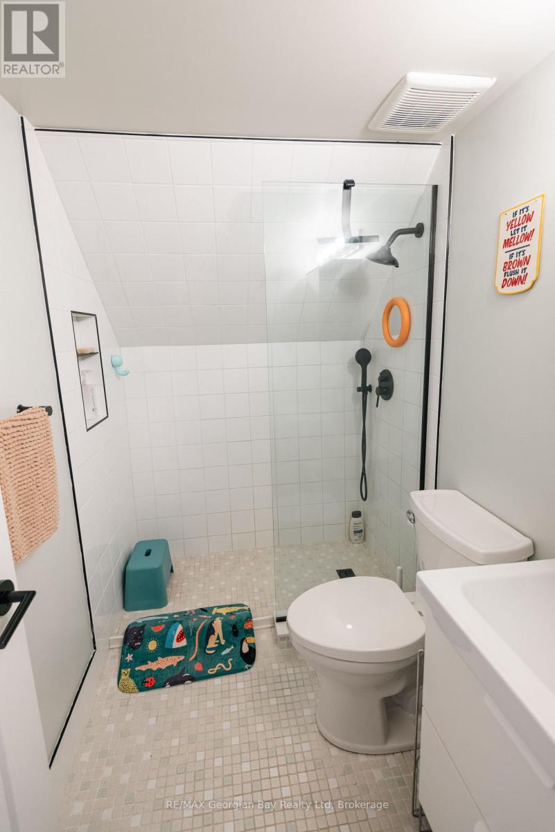8 Sunrise Court, Tiny, Ontario  L9M 0H2 - Photo 19 - S13686990