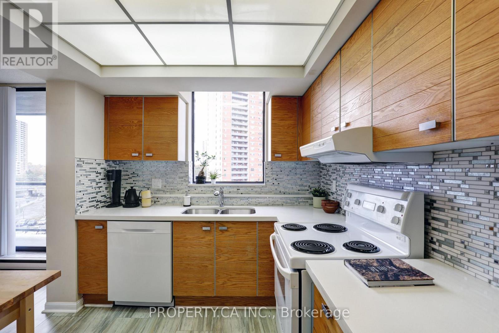 603 - 757 Victoria Park Avenue, Toronto, Ontario  M4C 5N8 - Photo 10 - E13686770