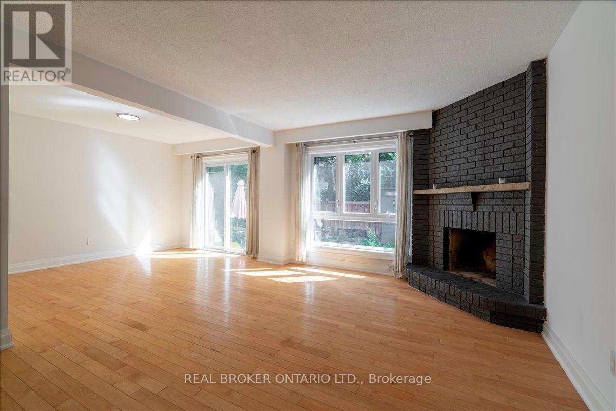 23 Haven Hill Square, Toronto, Ontario  M1V 1M3 - Photo 4 - E13686776