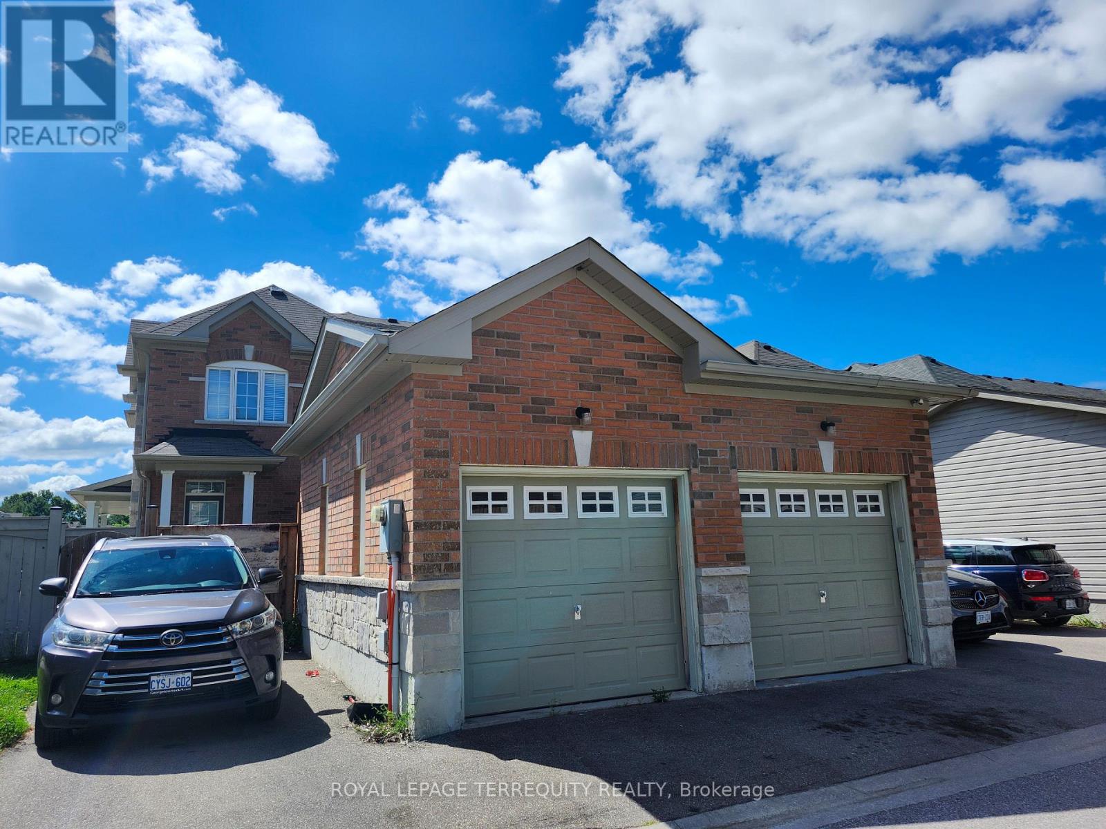 2651 Canadian Street, Pickering, Ontario  L1X 0C9 - Photo 2 - E13686836