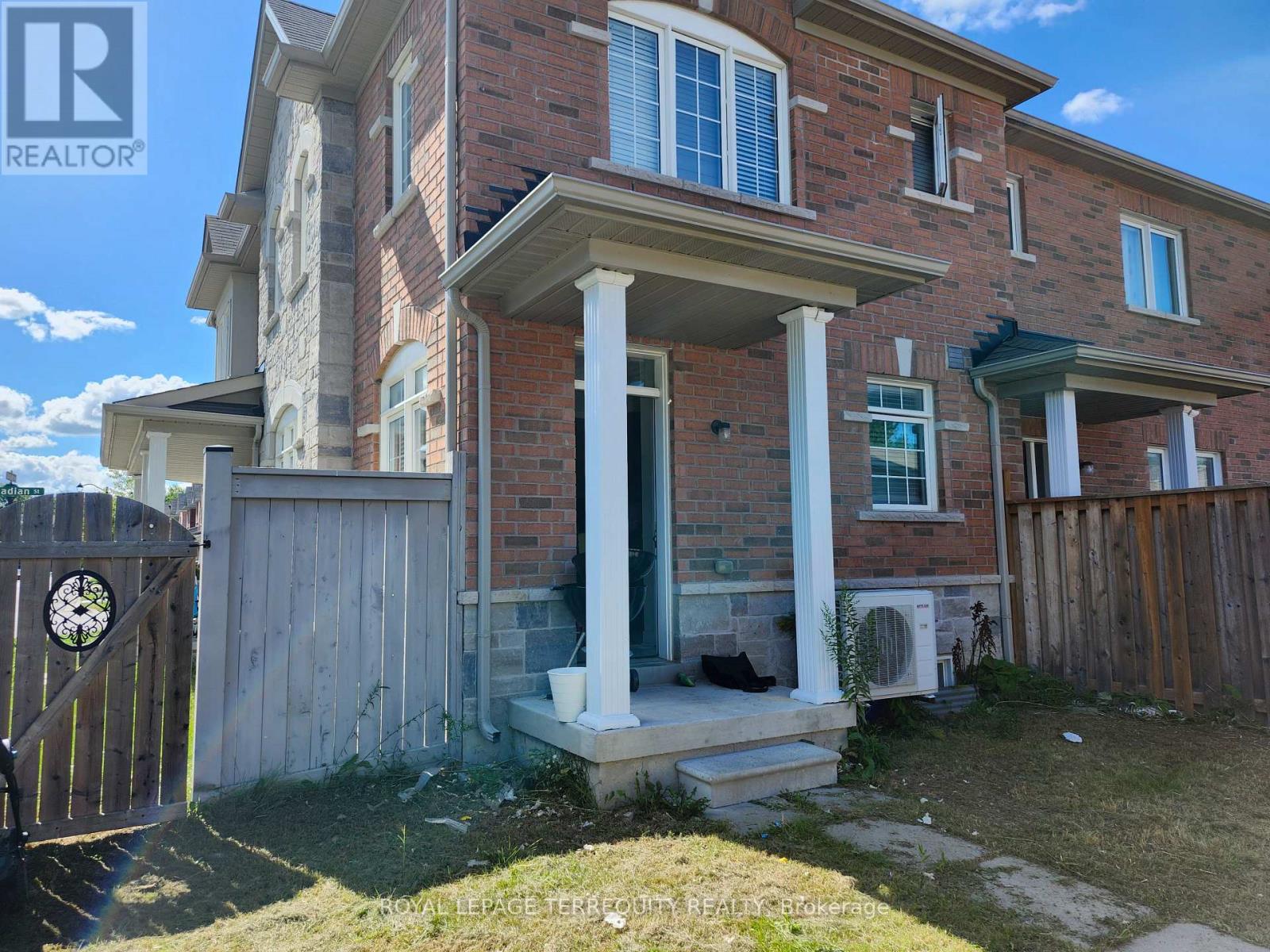 2651 Canadian Street, Pickering, Ontario  L1X 0C9 - Photo 5 - E13686836