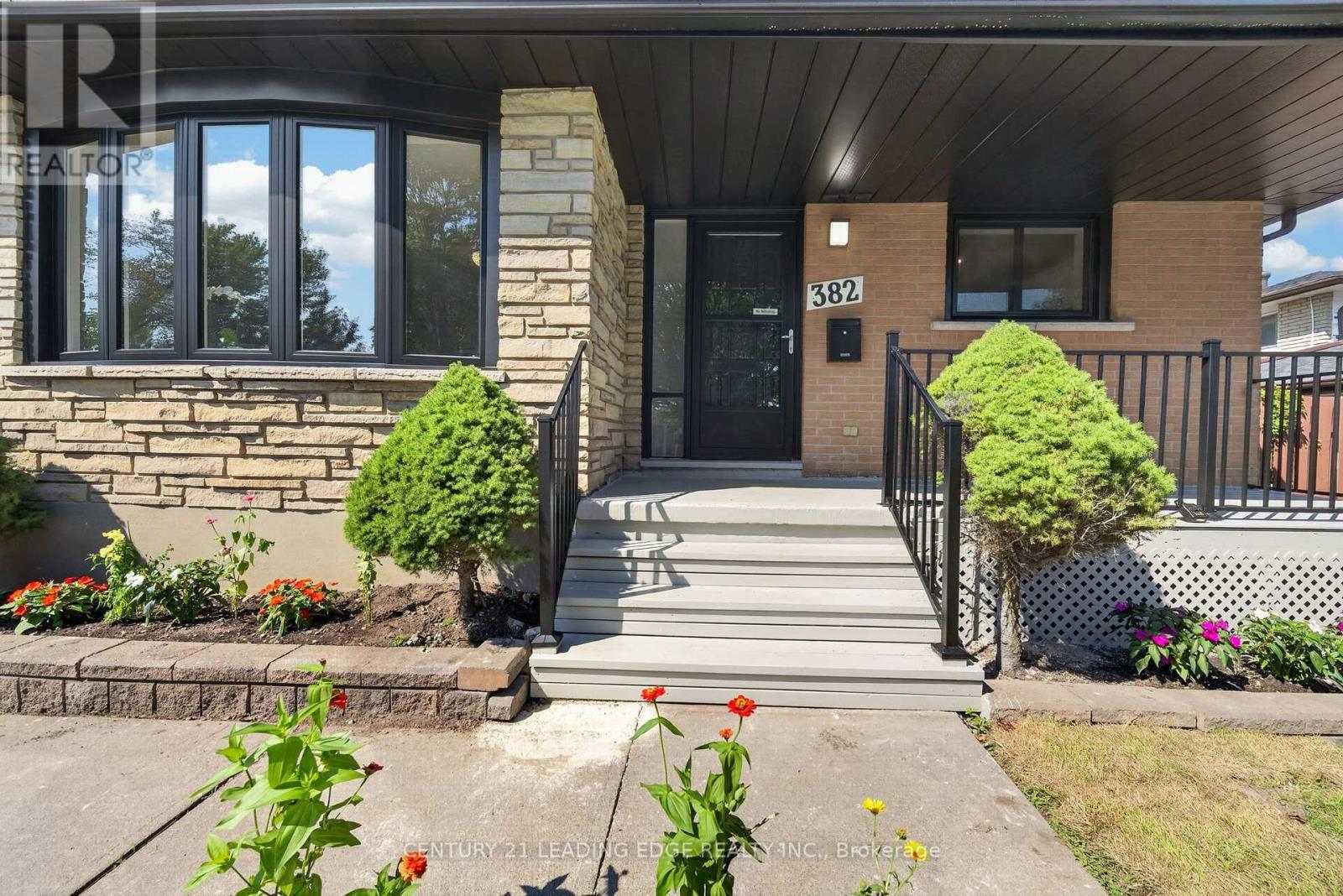 382 Fairlawn Street, Oshawa, Ontario  L1J 4R3 - Photo 5 - E13686880