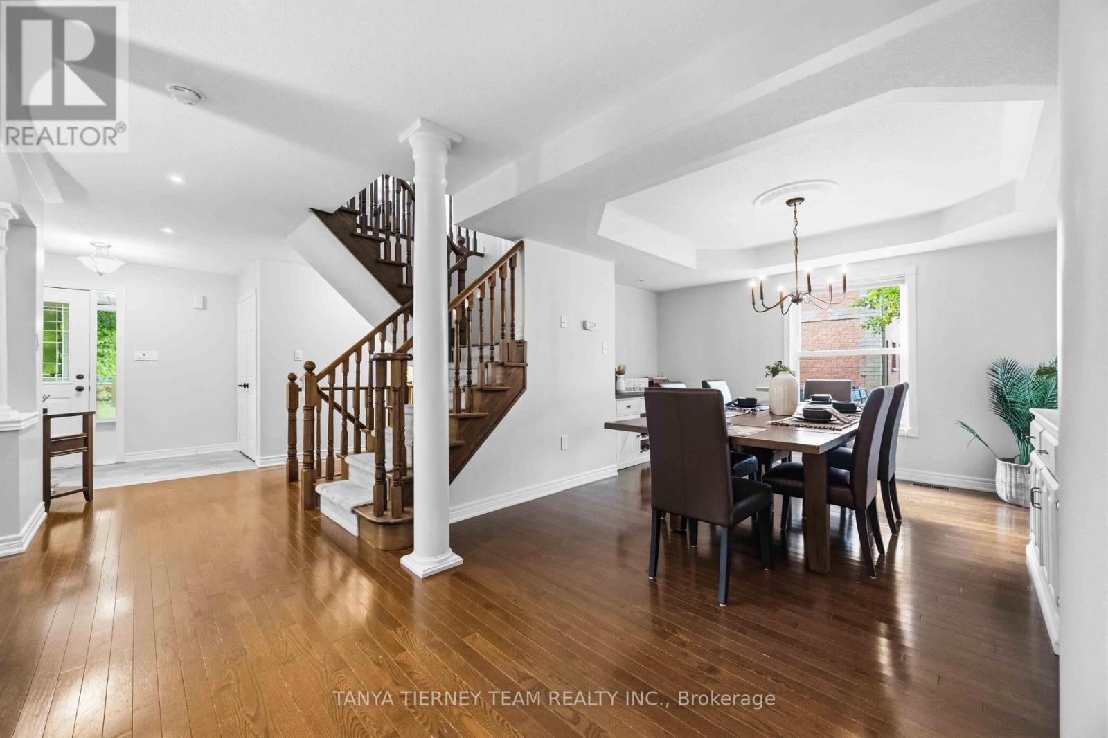 16 Waring Avenue, Whitby, Ontario  L1M 1G4 - Photo 11 - E13686920