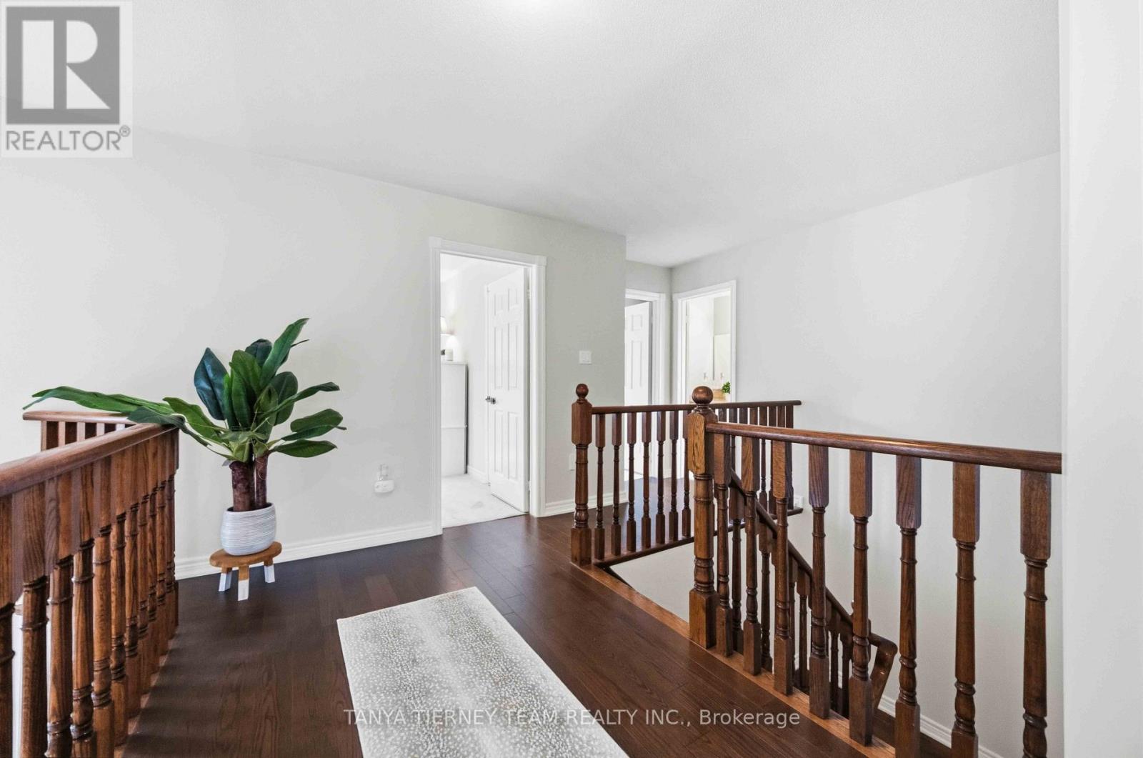 16 Waring Avenue, Whitby, Ontario  L1M 1G4 - Photo 26 - E13686920