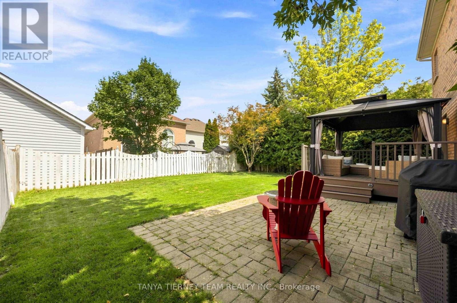 16 Waring Avenue, Whitby, Ontario  L1M 1G4 - Photo 48 - E13686920