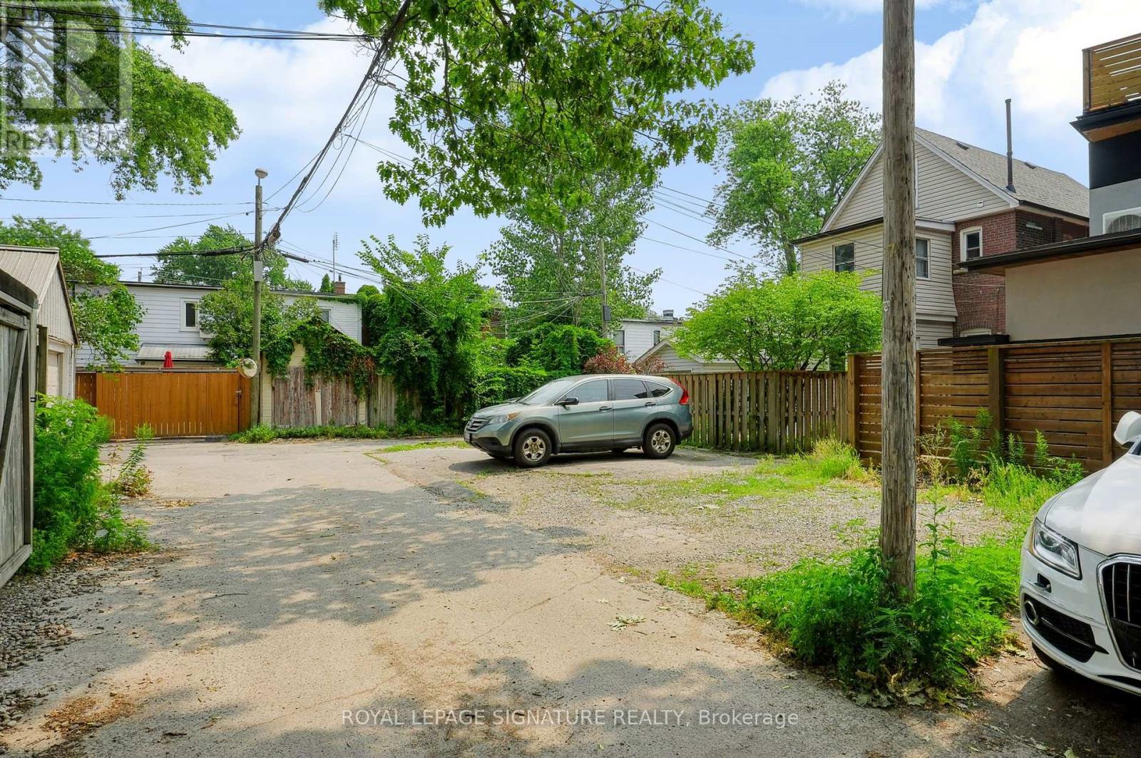 37 Strathcona Avenue, Toronto, Ontario  M4K 1K6 - Photo 17 - E13686988